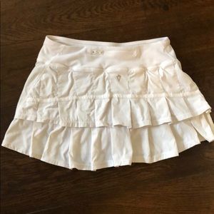 Ivivva white skirt